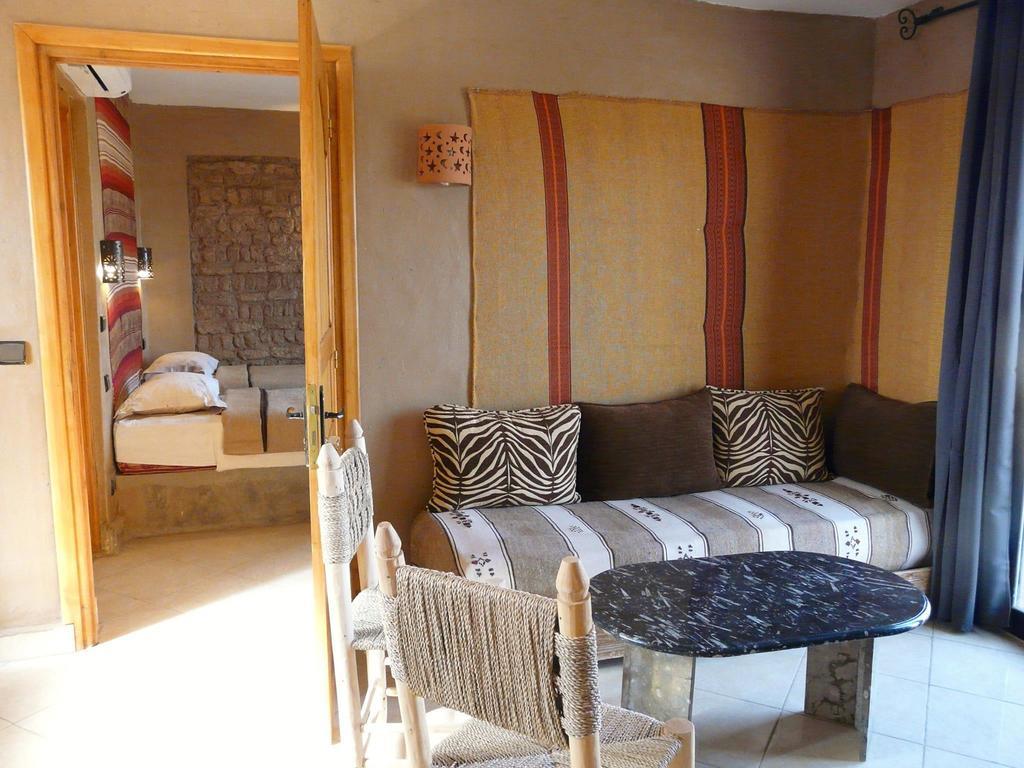 Tifina Caravanserail D'Arfoud Luaran gambar